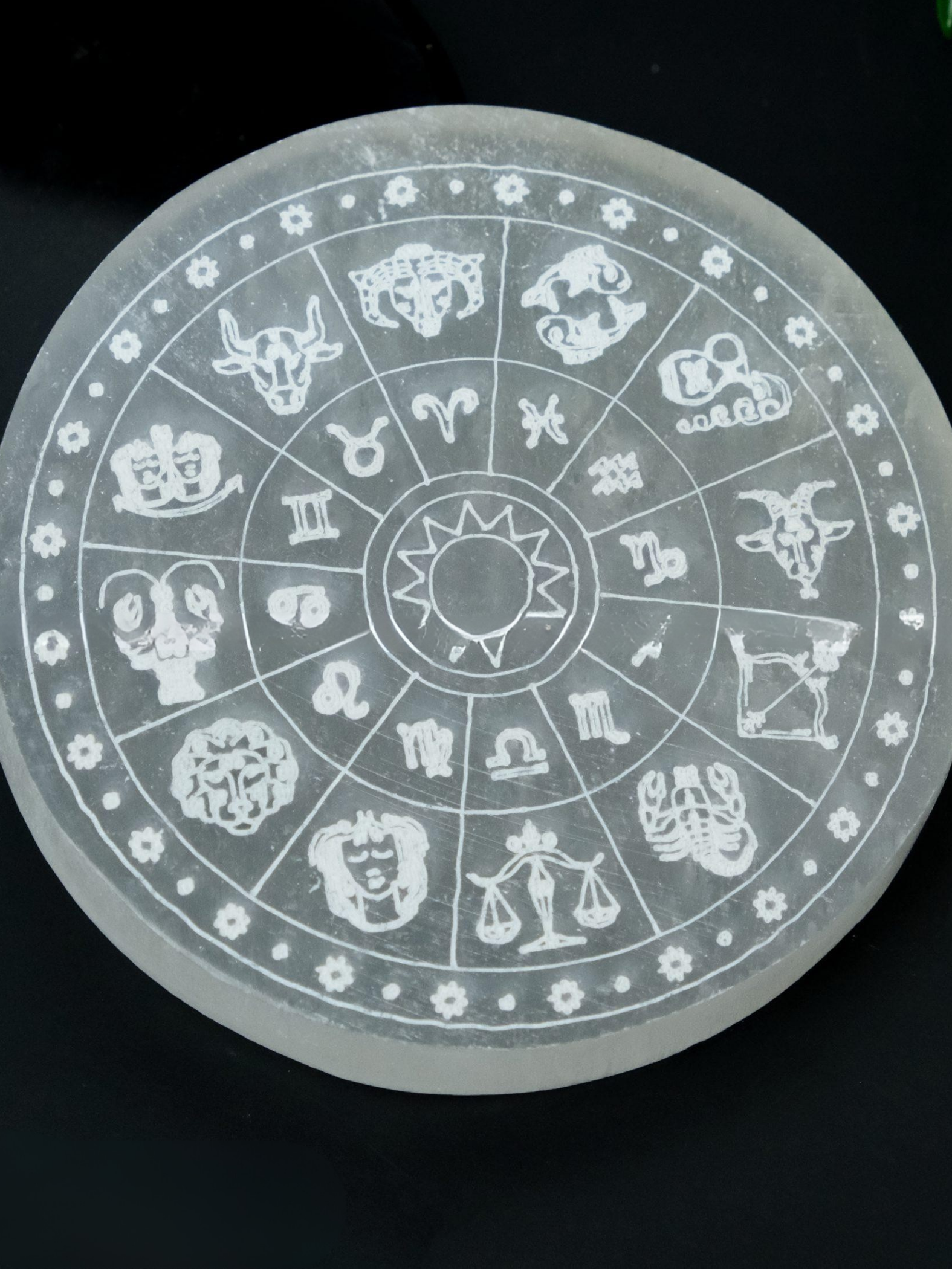 Selenite Crystal Recharging Plate
